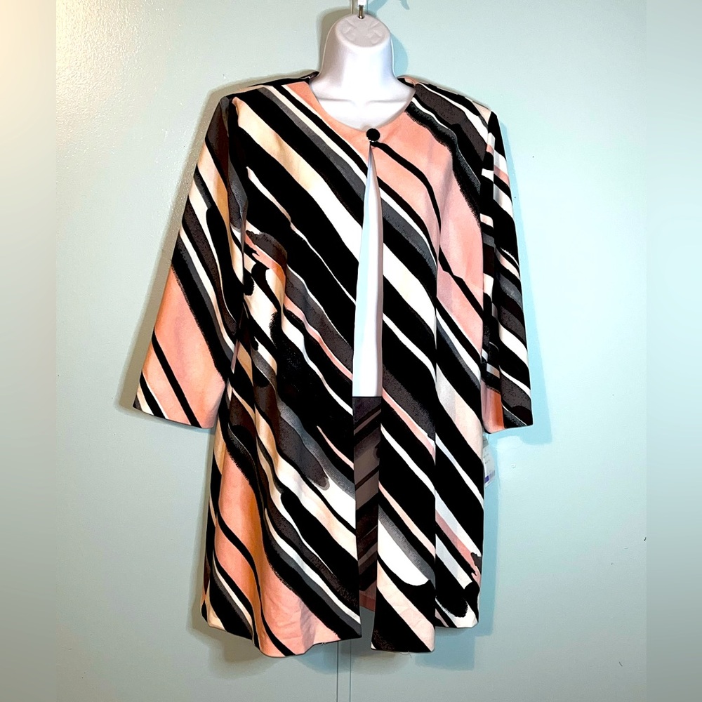 Danny and Nicole NEW WITH TAGS‎  Tunic One Button Size 18 Pink Black White
